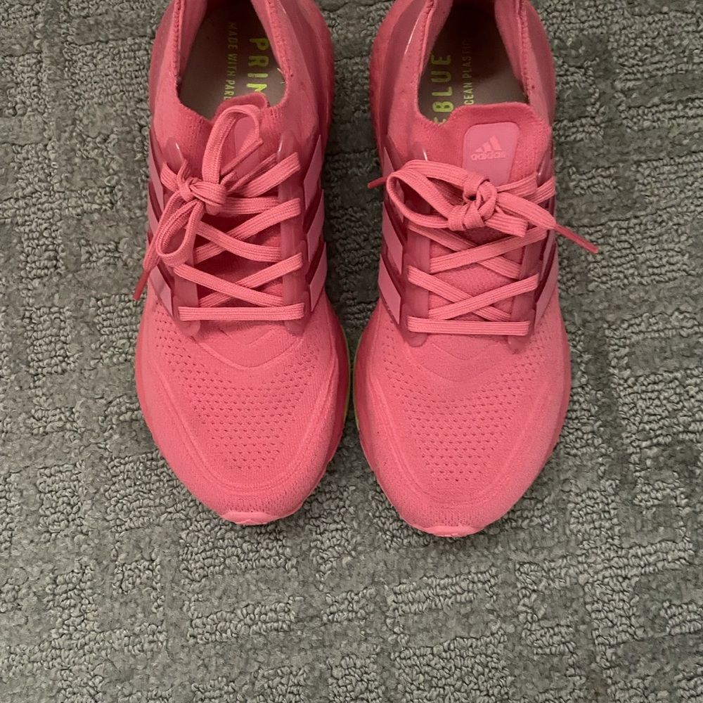 Women’s adidas ultraboost 21 sneakers - Picture 3 of 5